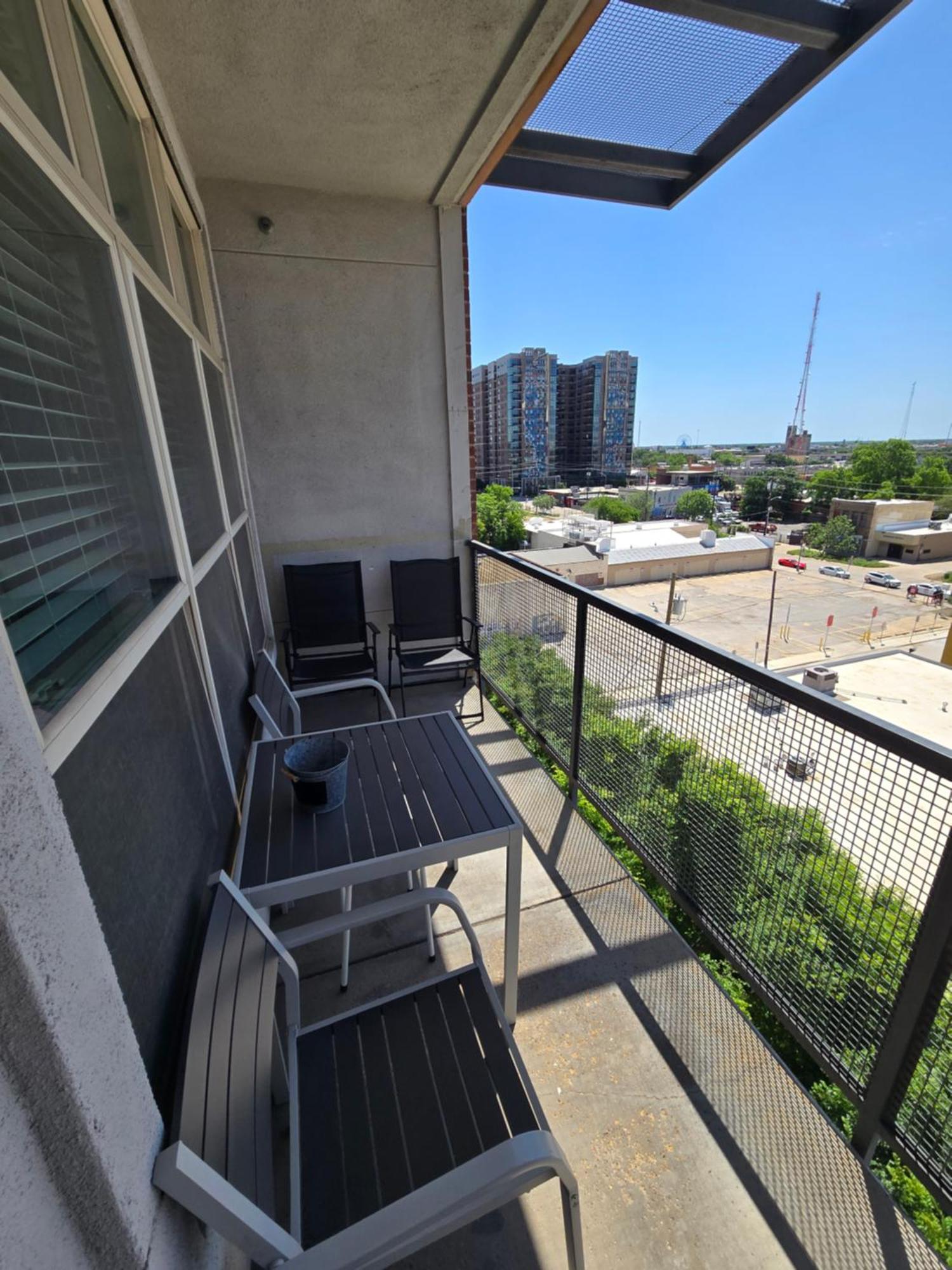 Apartamento 2bdrm/2 King Beds/1air Mattress
