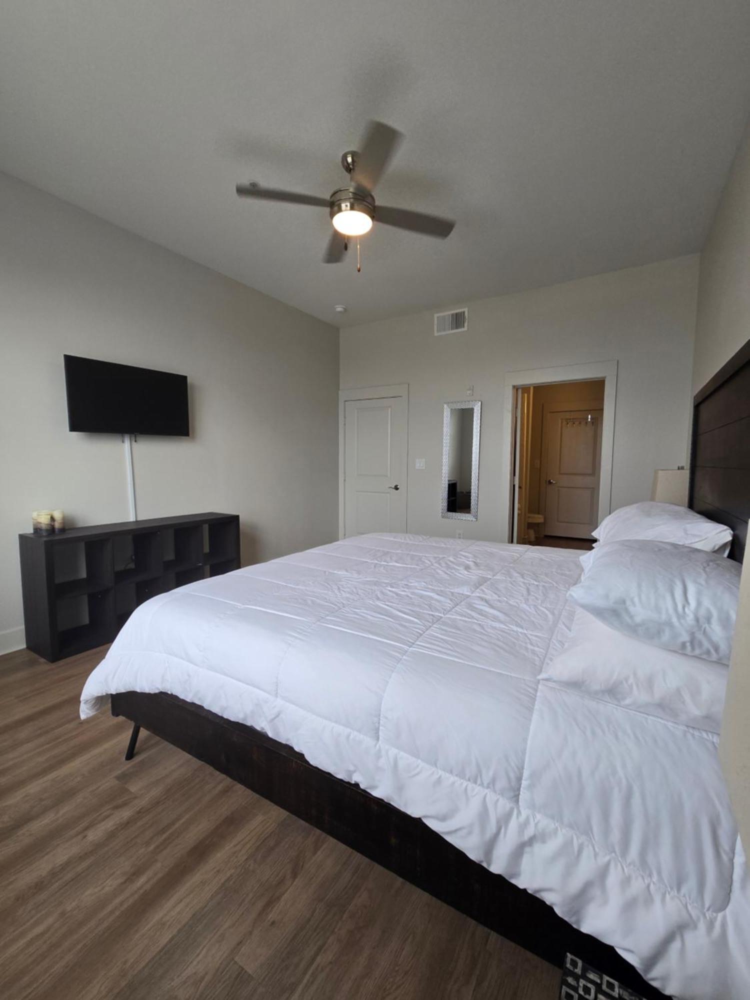 2bdrm/2 King Beds/1air Mattress Apartamento Dallas