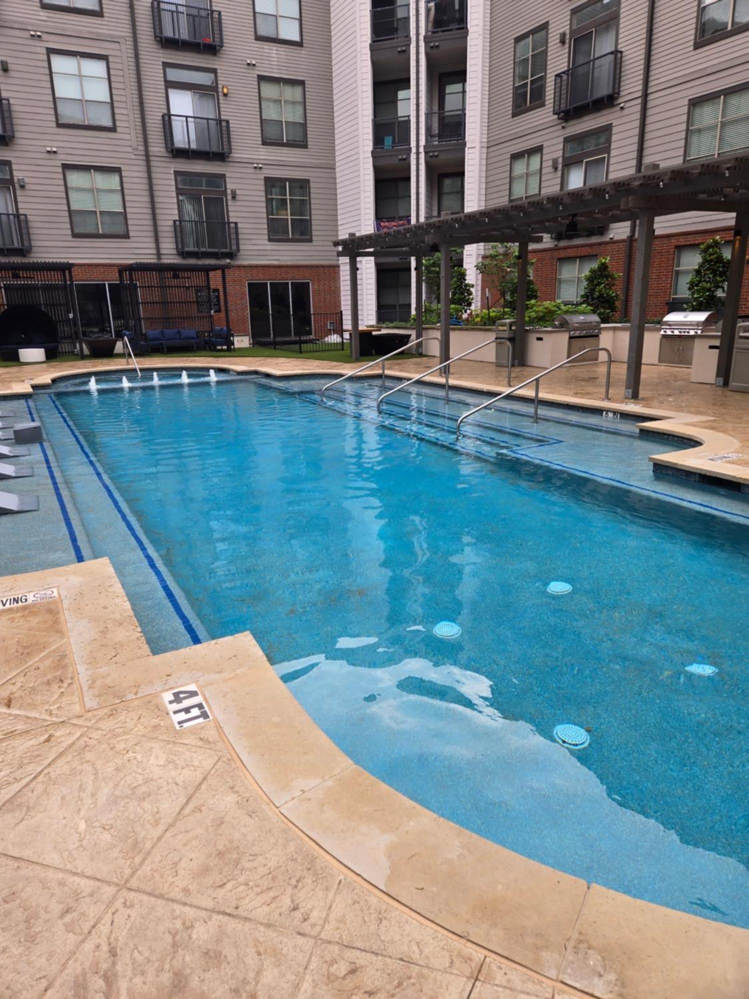 2bdrm/2 King Beds/1air Mattress Apartamento